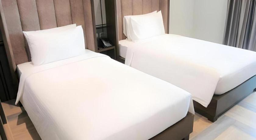 First Pride Hotel Bangkok