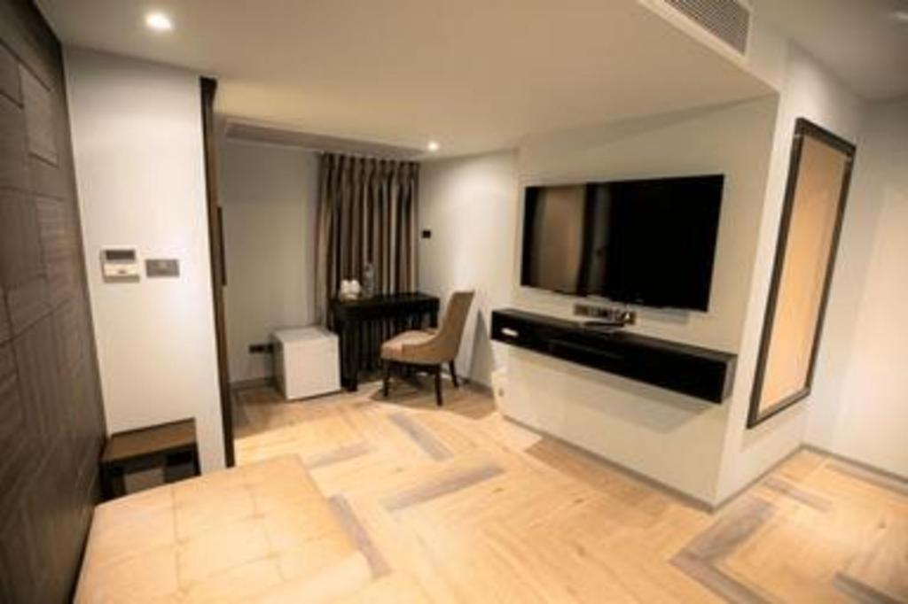 First Pride Hotel Bangkok