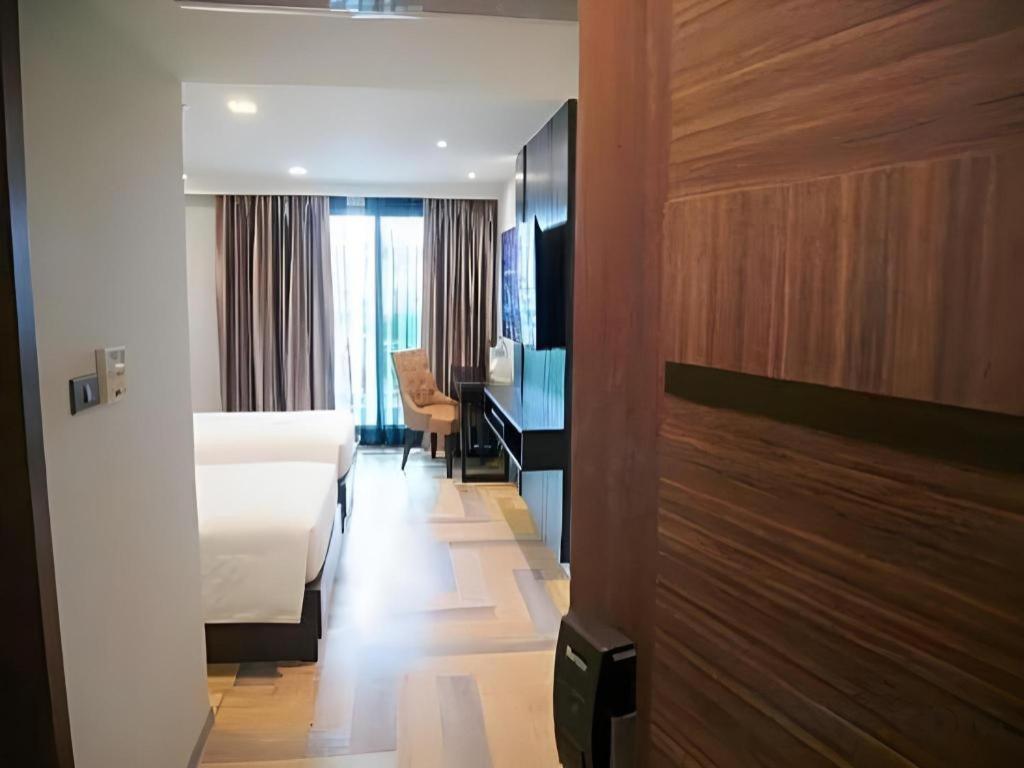 First Pride Hotel 3*